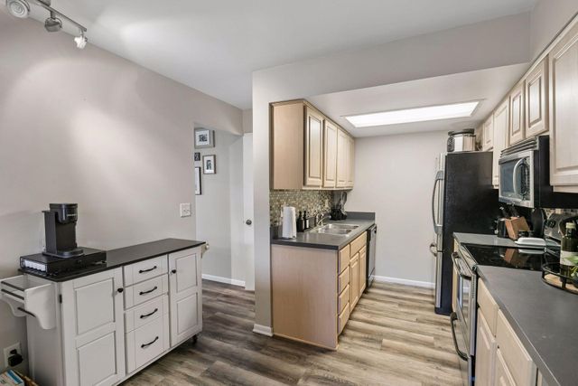 3640 Independence Avenue S 83, Saint Louis Park, MN 55426