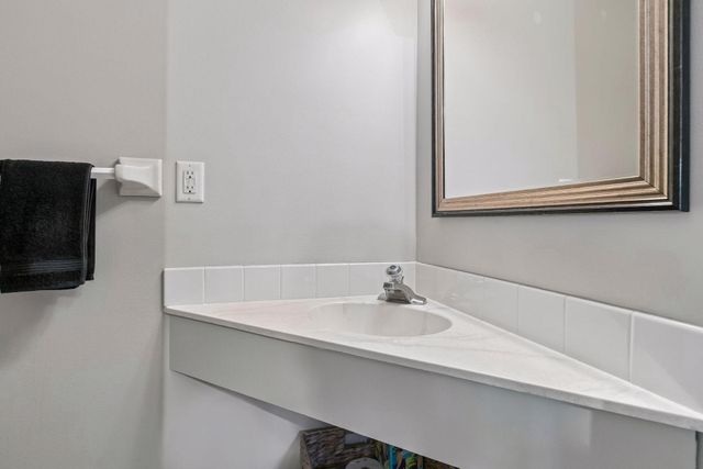 3640 Independence Avenue S 83, Saint Louis Park, MN 55426