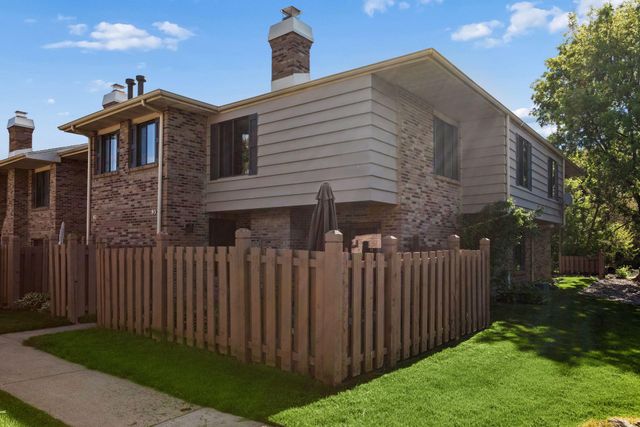 3640 Independence Avenue S 83, Saint Louis Park, MN 55426