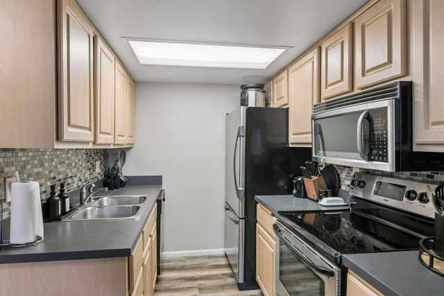 3640 Independence Avenue S 83, Saint Louis Park, MN 55426