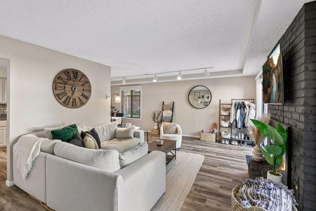 3640 Independence Avenue S 83, Saint Louis Park, MN 55426