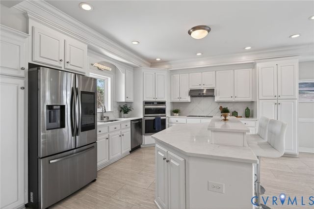 108 Anchor Ln, Yorktown, VA 23692