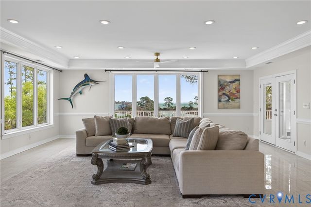 108 Anchor Ln, Yorktown, VA 23692