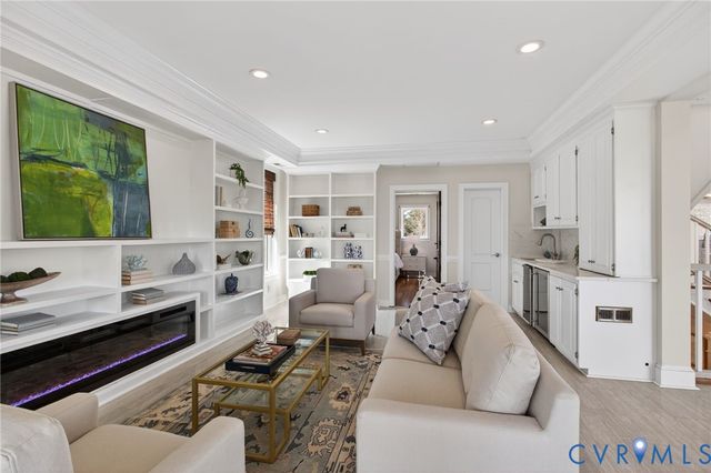 108 Anchor Ln, Yorktown, VA 23692