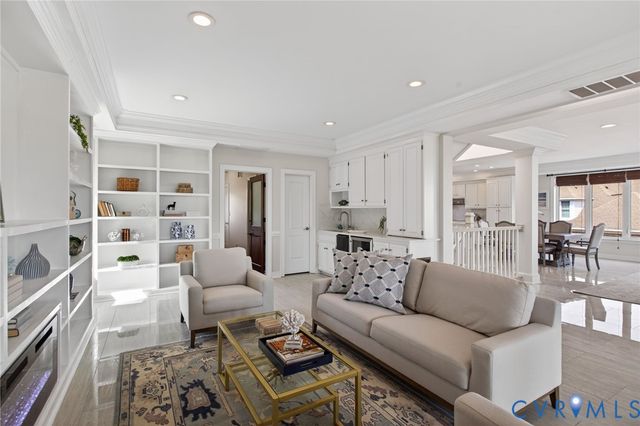 108 Anchor Ln, Yorktown, VA 23692