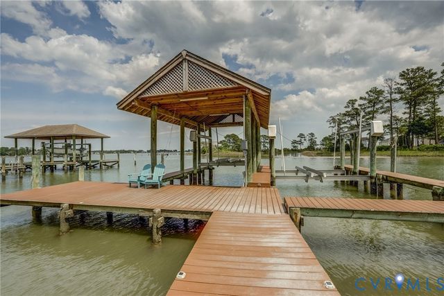 108 Anchor Ln, Yorktown, VA 23692