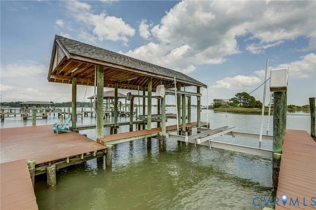 108 Anchor Ln, Yorktown, VA 23692