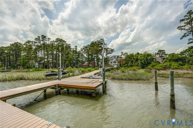 108 Anchor Ln, Yorktown, VA 23692