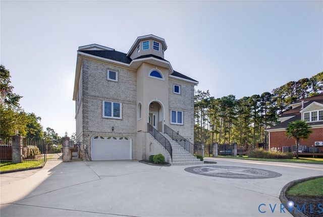 108 Anchor Ln, Yorktown, VA 23692