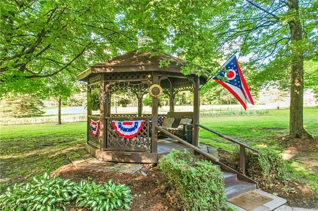 2717 Niles Vienna Road, Niles, OH 44446