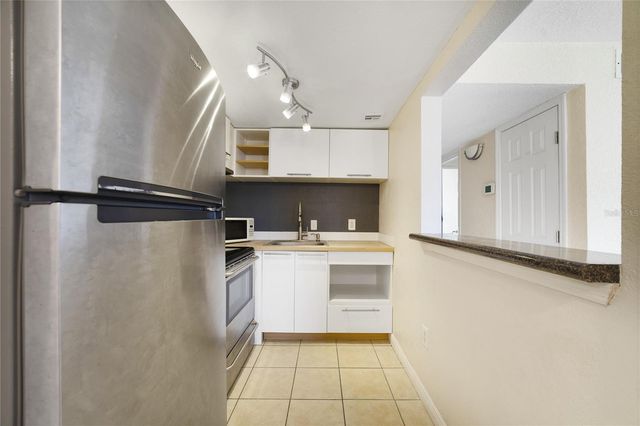 2541 N ALAFAYA TRAIL 77, Orlando, FL 32826
