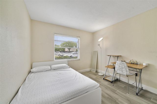 2541 N ALAFAYA TRAIL 77, Orlando, FL 32826