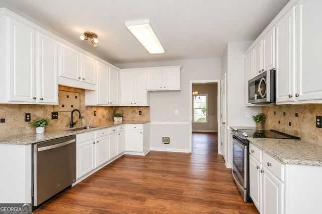 3380 Maple Terrace Drive, Suwanee, GA 30024