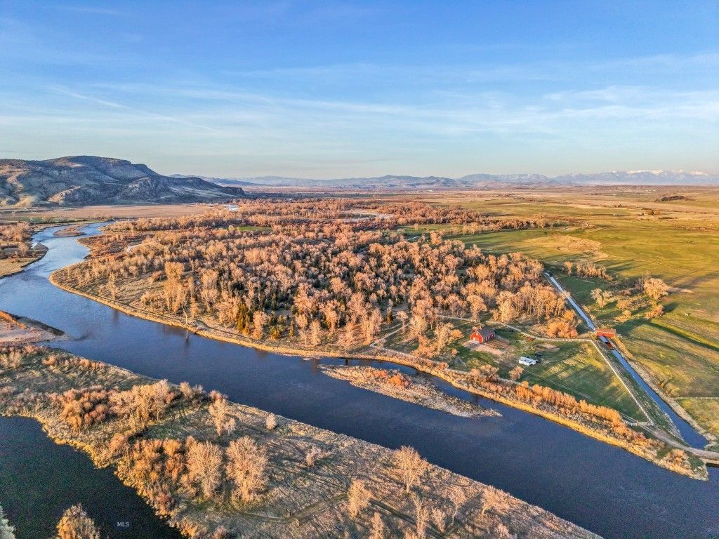 2400 Meridian Cemetery Road, Willow Creek, MT 59760 photo 7