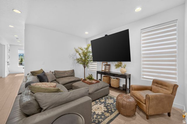 2402 N SUNMORE WAY, Lehi, UT 84043