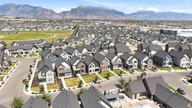 2402 N SUNMORE WAY, Lehi, UT 84043
