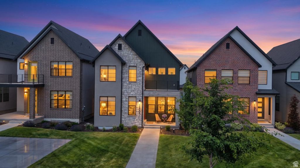 2402 N SUNMORE WAY, Lehi, UT 84043