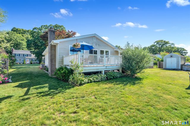44 Riverside Drive, Branford, CT 06405