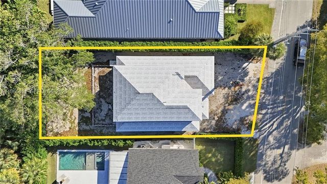 1070 13th St N, Other City - In The State Of Florida, FL 34102