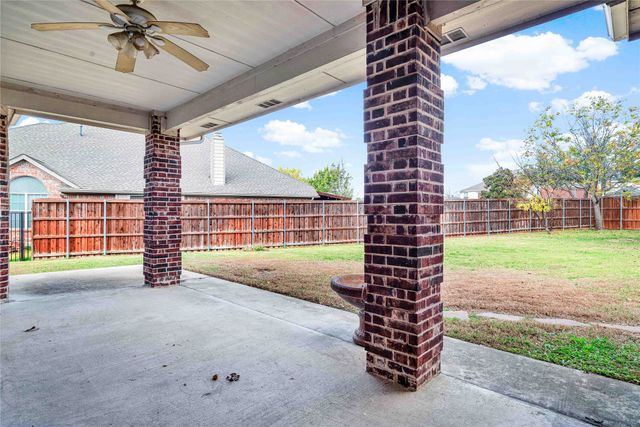 333 Green Acres Drive, Murphy, TX 75094