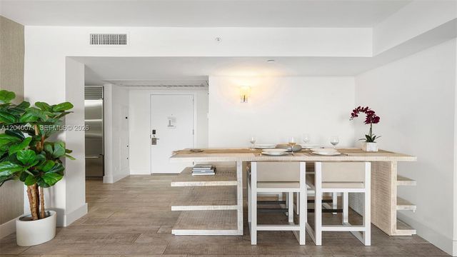 102 24 1545 1545, Miami Beach, FL 33139