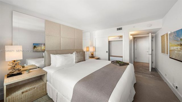 102 24 1545 1545, Miami Beach, FL 33139