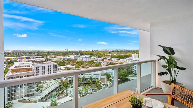 102 24 1545 1545, Miami Beach, FL 33139