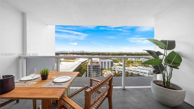 102 24 1545 1545, Miami Beach, FL 33139