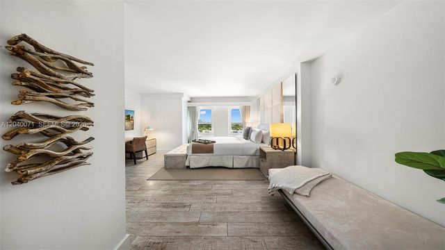 102 24 1545 1545, Miami Beach, FL 33139
