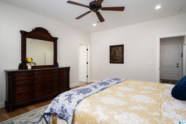 441 S HIGHLAND RIDGE LANE, Chelsea, AL 35043