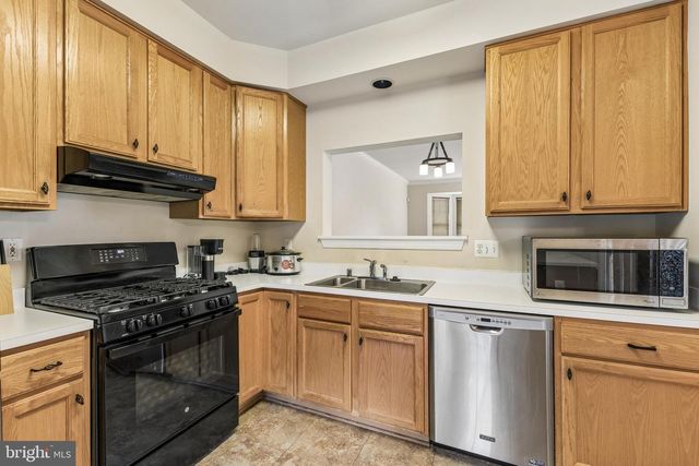 14090 MALTA ST, Woodbridge, VA 22193