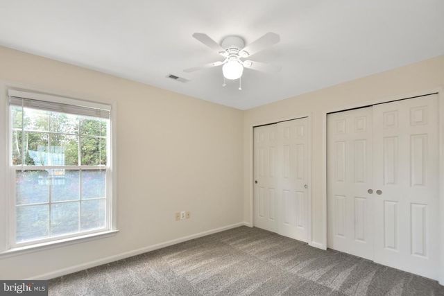 39 VILLAGE GROVE RD, Fredericksburg, VA 22406