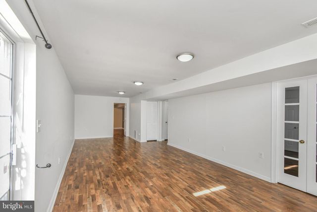 39 VILLAGE GROVE RD, Fredericksburg, VA 22406