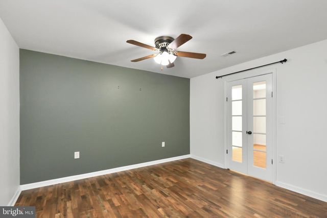 39 VILLAGE GROVE RD, Fredericksburg, VA 22406