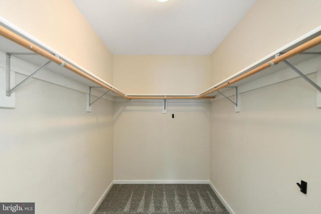 39 VILLAGE GROVE RD, Fredericksburg, VA 22406