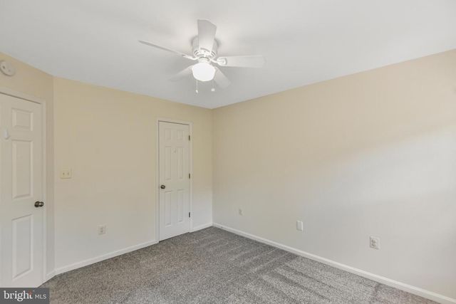 39 VILLAGE GROVE RD, Fredericksburg, VA 22406