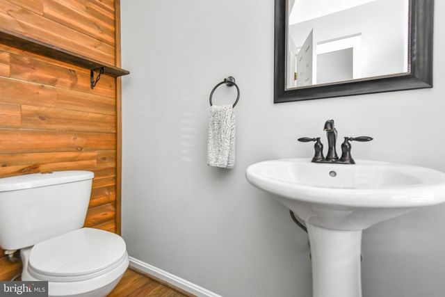 39 VILLAGE GROVE RD, Fredericksburg, VA 22406