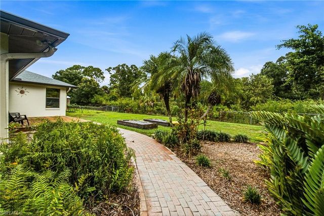 11365 Rabun Gap DR, North Fort Myers, FL 33917