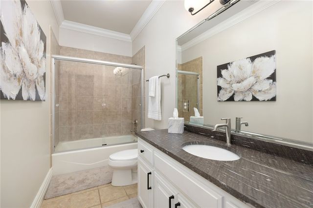 596 Polo Drive, Fayetteville, AR 72703