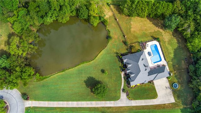 596 Polo Drive, Fayetteville, AR 72703