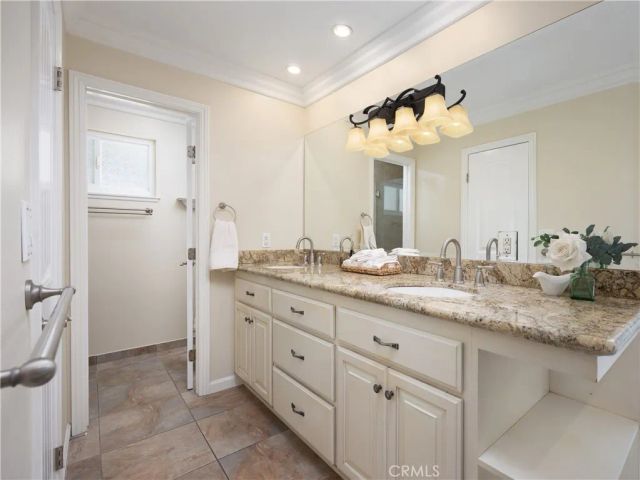 5202 Berkeley, Westminster, CA 92683