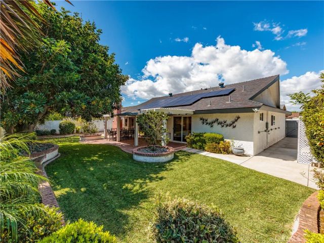 5202 Berkeley, Westminster, CA 92683