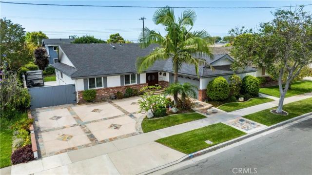 5202 Berkeley, Westminster, CA 92683