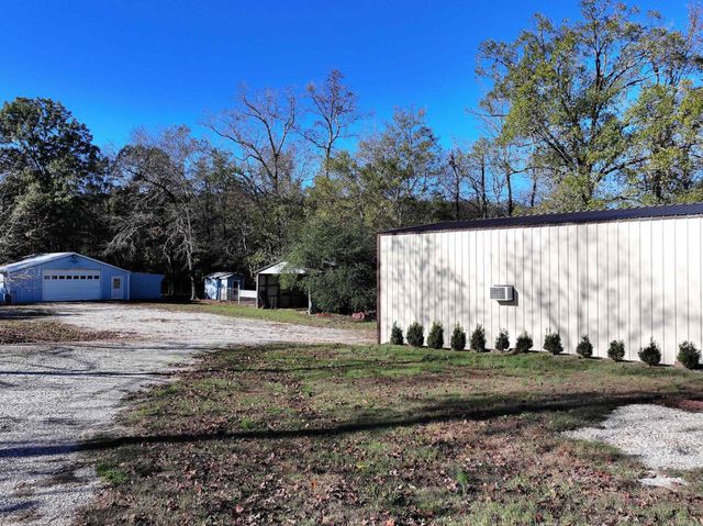 1906 HWY 70, Glenwood, AR 71943