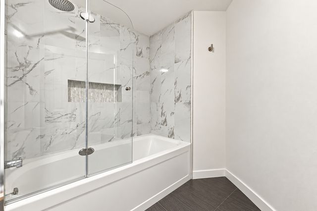 437 W Division Street 515, Chicago, IL 60610