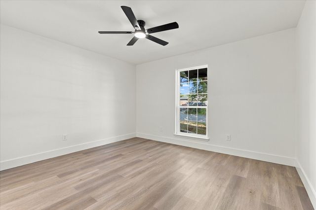904 Dayton Road, Mansfield, TX 76063