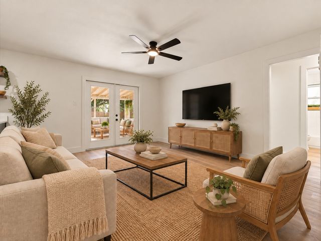 904 Dayton Road, Mansfield, TX 76063
