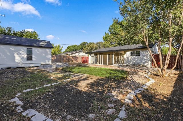 904 Dayton Road, Mansfield, TX 76063