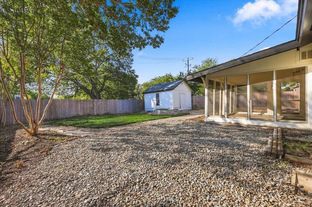 904 Dayton Road, Mansfield, TX 76063