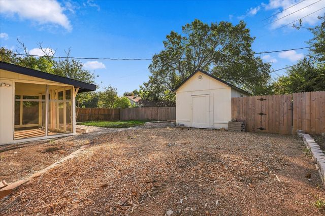 904 Dayton Road, Mansfield, TX 76063